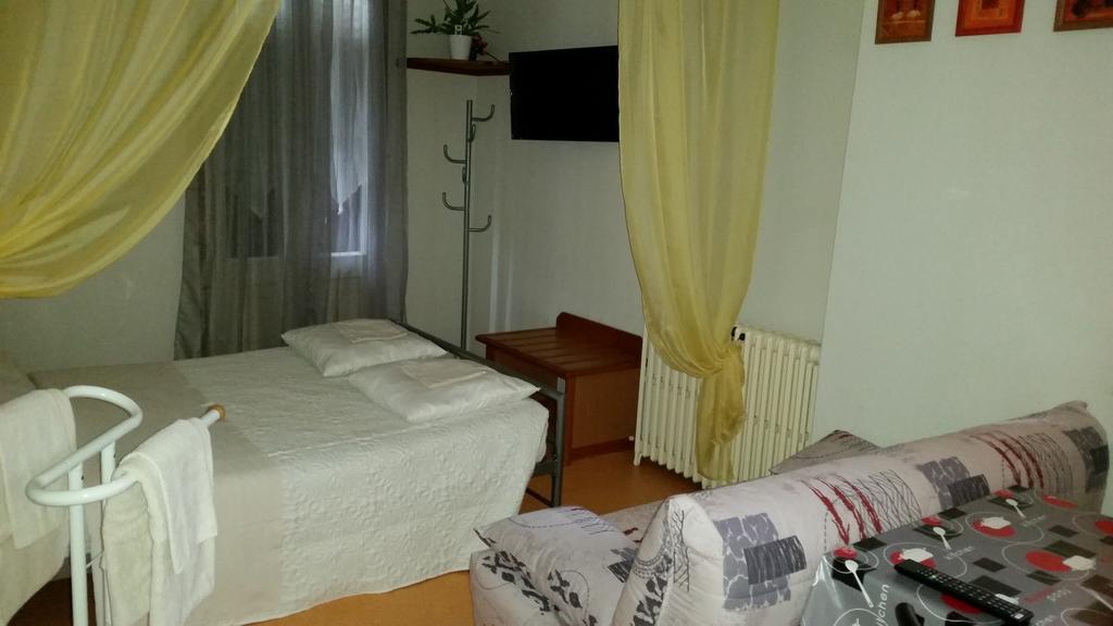 Hotel Des Touristes Pierrefitte-Nestalas Ngoại thất bức ảnh