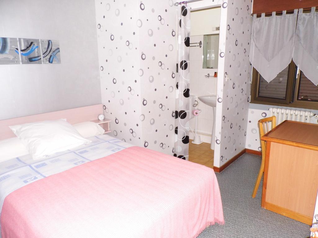 Hotel Des Touristes Pierrefitte-Nestalas Ngoại thất bức ảnh