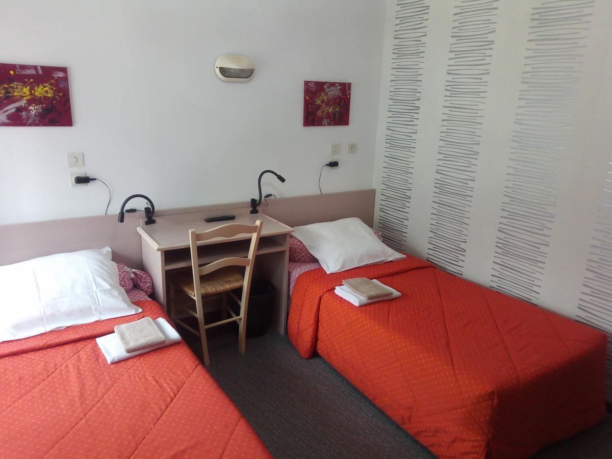 Hotel Des Touristes Pierrefitte-Nestalas Ngoại thất bức ảnh